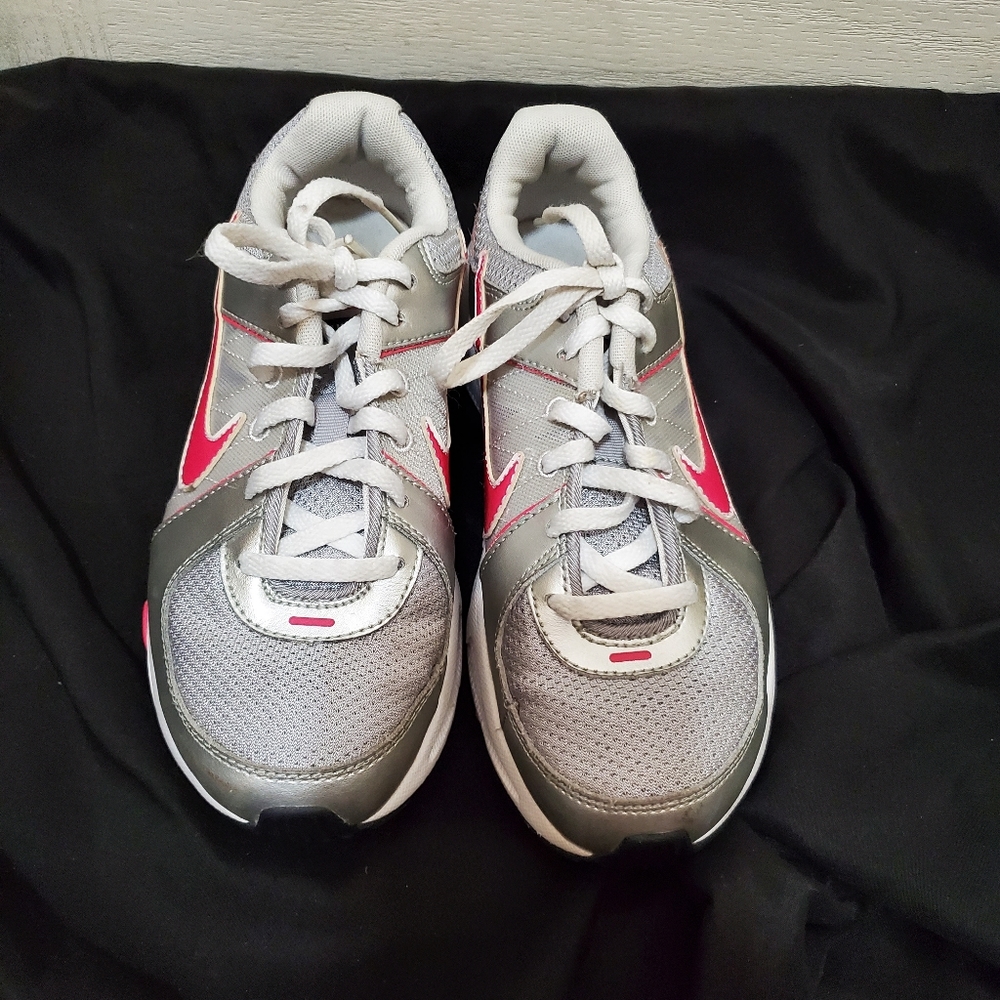 Nike girls sneakers size 3.5